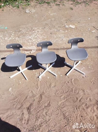 Стул со спинкой