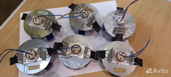 Точечные светильники с лампочками