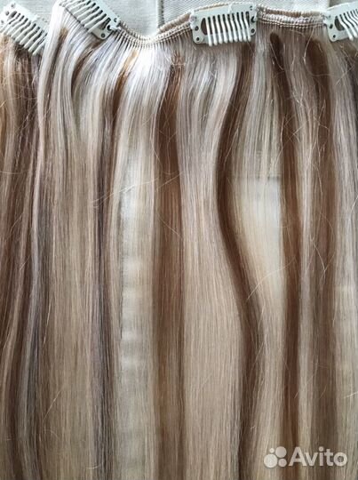 Натуральные волосы на заколках блонд