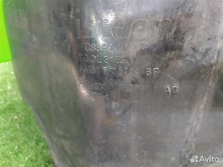 Подкрылок передний правый Ford Focus 3 (CB8) 2015