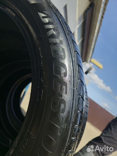 Bridgestone Dueler H/P 235/55 R20 102M