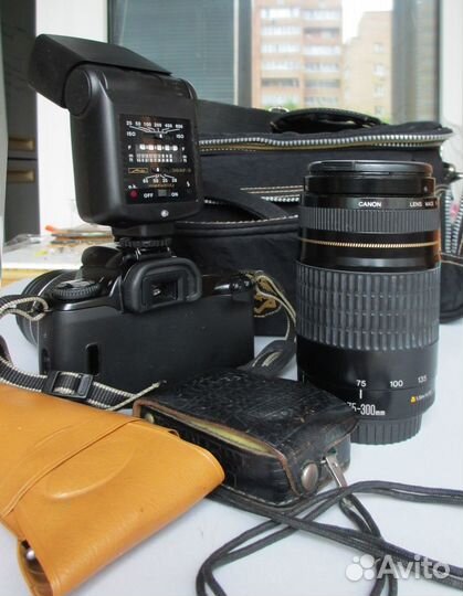 Canon EOS 3000 в полном комплекте для супер съёмки