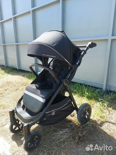 Прогулочная коляска Beat с люфтом