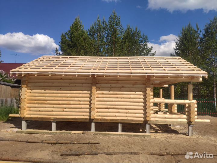 Сруб дома 6*8 из оцилиндрованного бревна