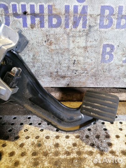 Рычаг стояночного тормоза Mercedes-Benz M-класс