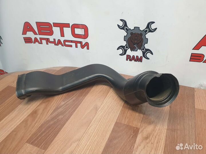 Воздуховод отопителя правый Renault Sandero 2