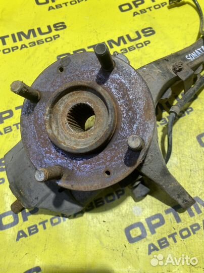 Передний левый поворотный кулак Hyundai Sonata