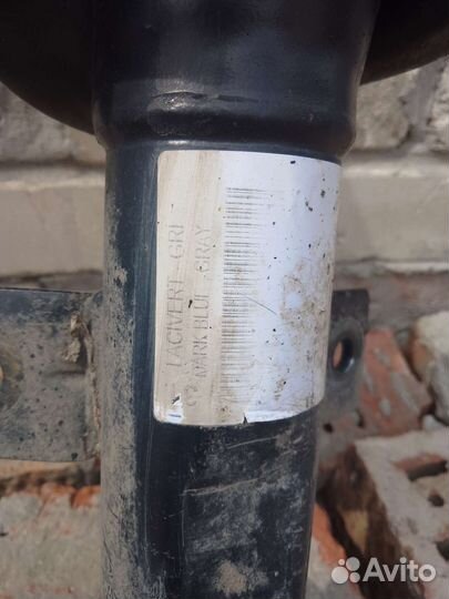 Передние стойки Ford Transit 2021 г. Оригинал