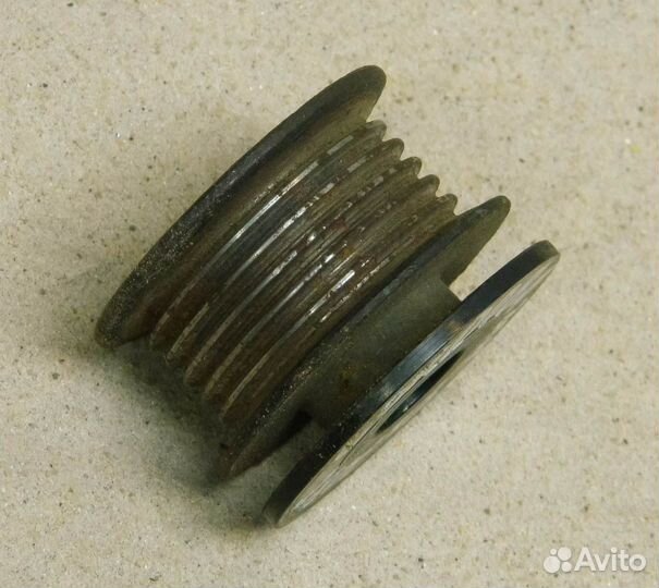 Шкив генератора Seat Cordoba / Golf 3