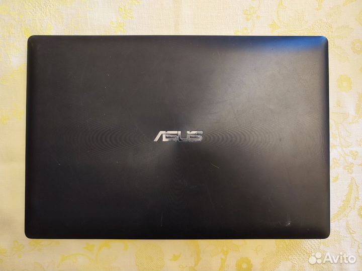 Ноутбук asus F553M