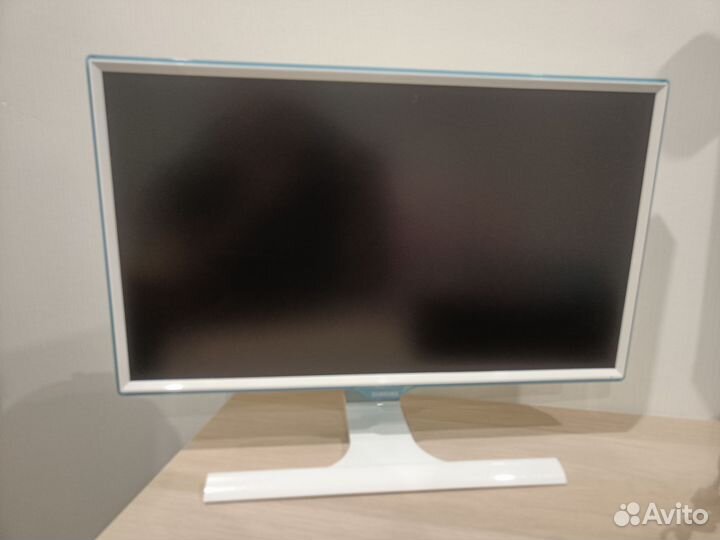 Монитор 24 дюйма Samsung