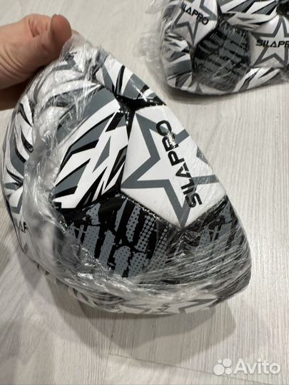 Футбольный мяч