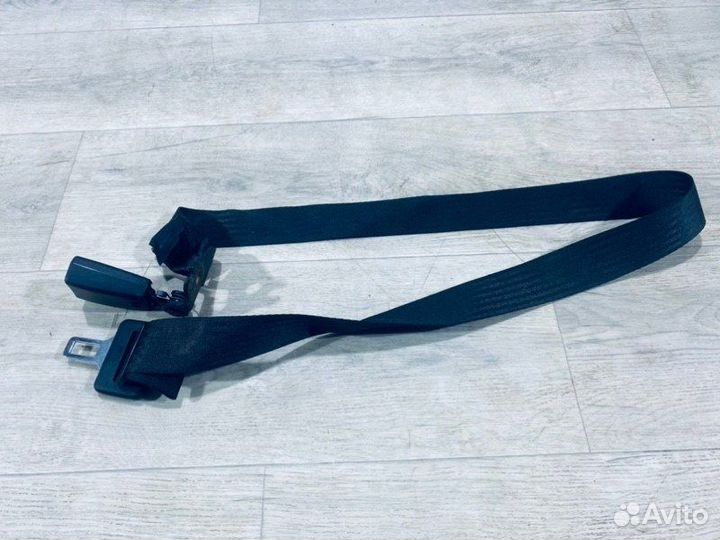 Ремень безопасности Ford Focus седан 1.6 2010