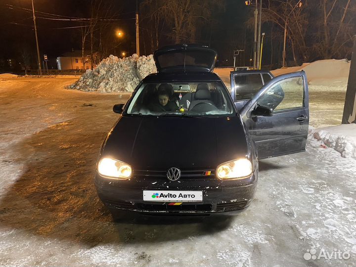 Volkswagen Golf 1.4 МТ, 2003, 256 000 км