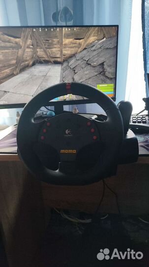 Игровой руль logitech momo racing