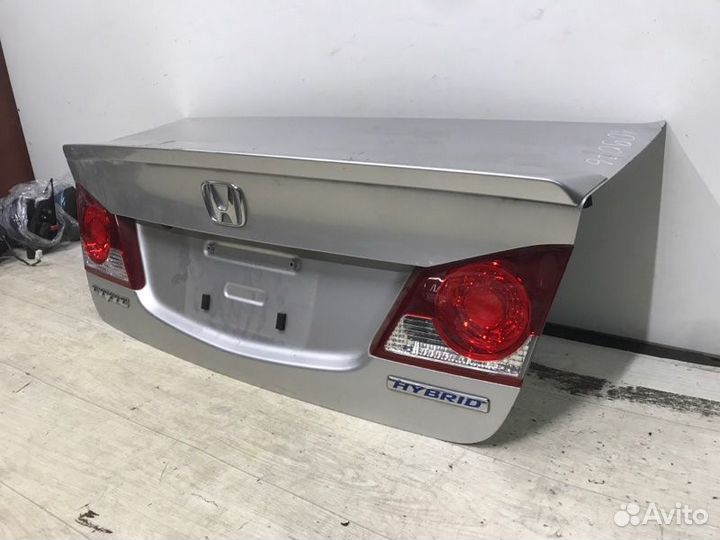 Крышка багажника Honda Civic 4D 2007