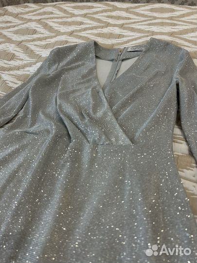 Платье праздничное 42