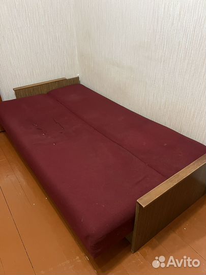 Отдам бесплатно диван