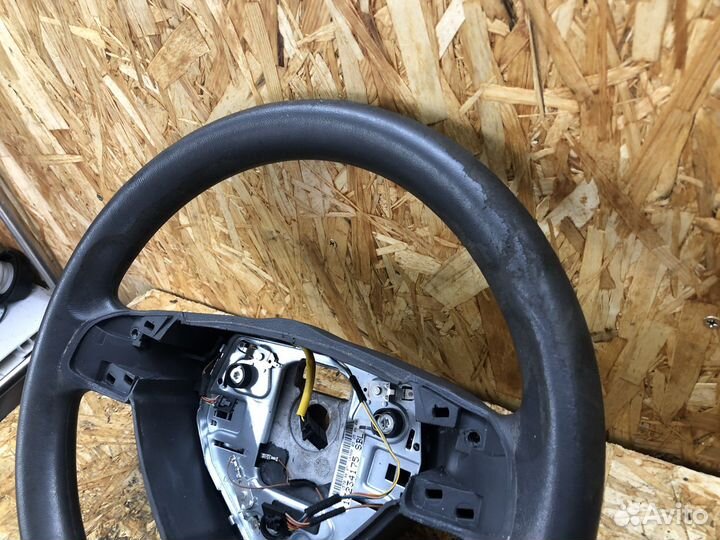 Руль Opel Zafira B / Astra H под реставрацию