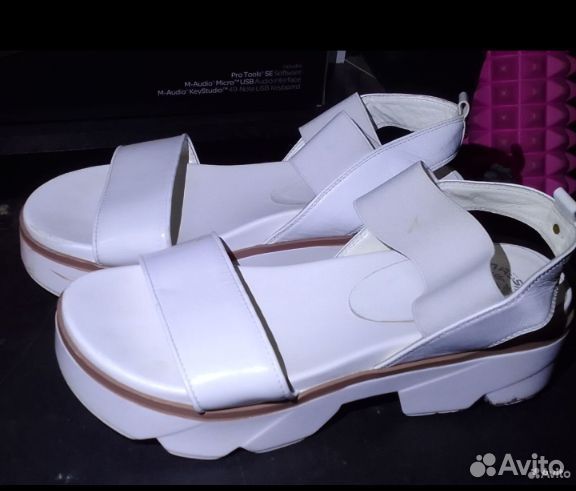 Сандалии женские