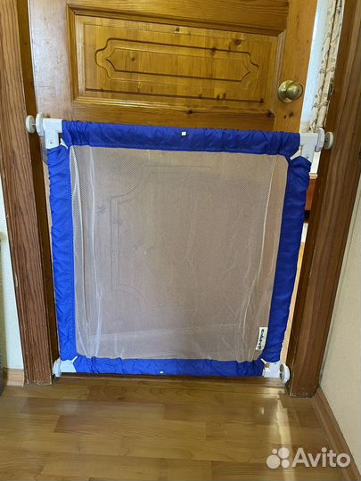 Загородка на проём двери