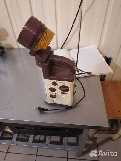 Фонарь с радио