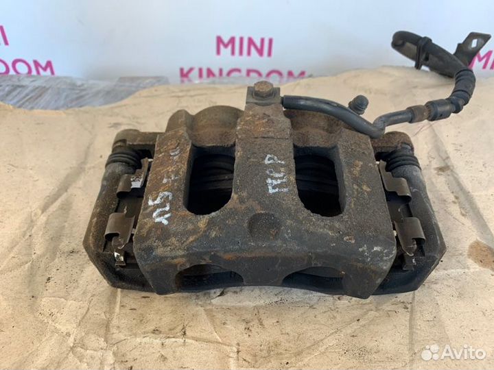 Суппорт тормозной передний левый Ford Explorer