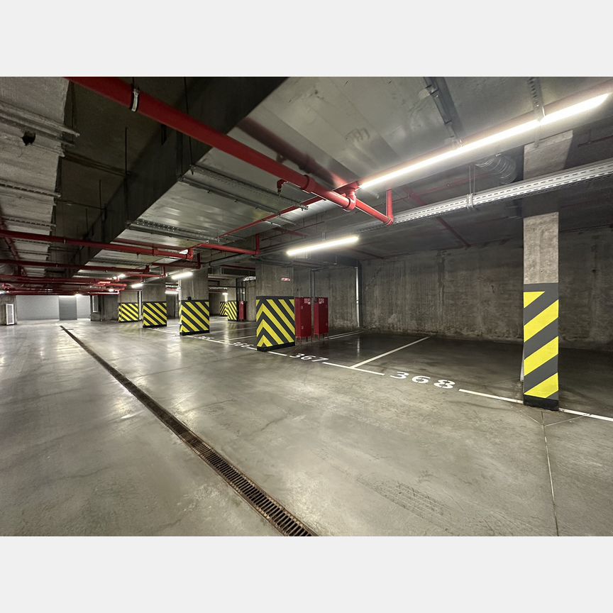4-к. квартира, 128 м², 10/18 эт.