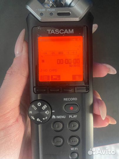 Диктофон (рекордер)