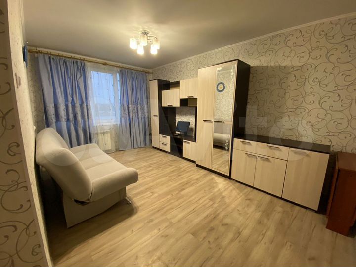 2-к. квартира, 47 м², 6/9 эт.