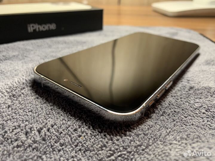 iPhone Xr в корпусе 14 pro