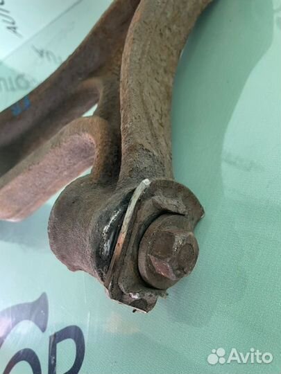 Рычаг подвески нижний передний правый Volkswagen