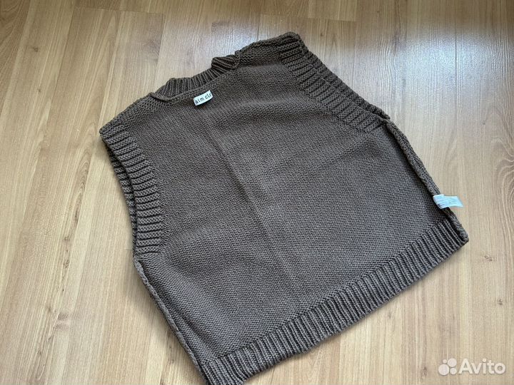 Бежевая жилетка aim clo onesize 40-48
