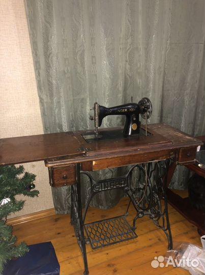 Швейная машина зингер