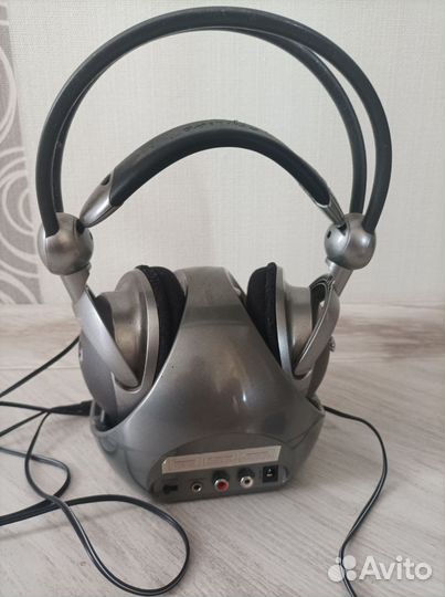 Беспроводные наушники Philips