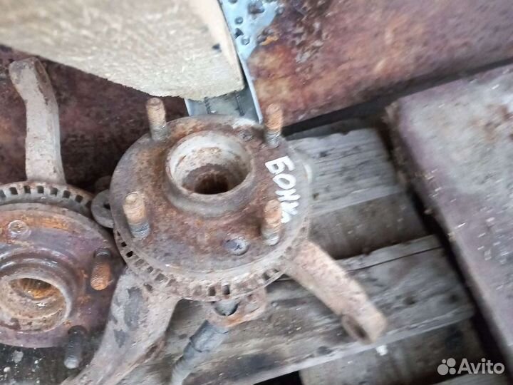 Ступици, поворотные кулаки chery bonus very A13