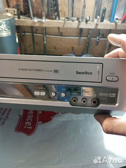 Видеомагнитофон