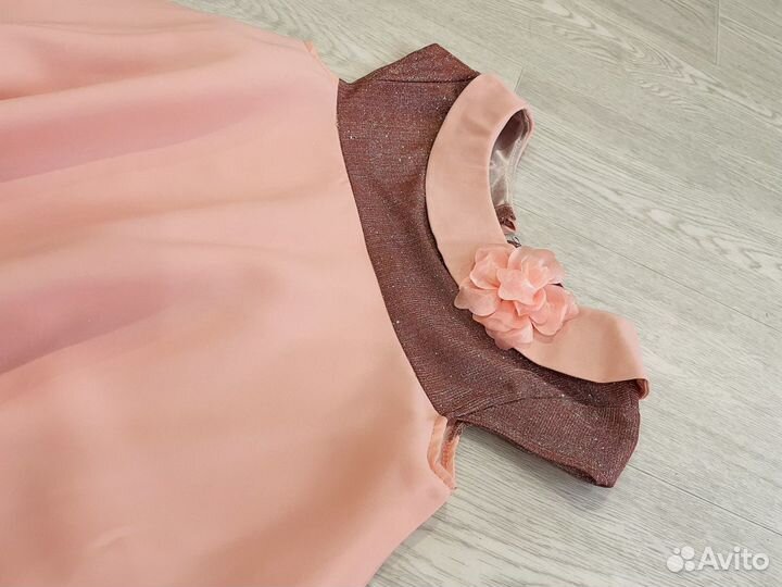 Нарядное платье для девочки