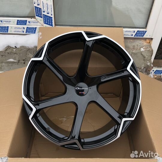 Диски Giovanna Dalar X R22 Jeep Grand Cherokee SRT