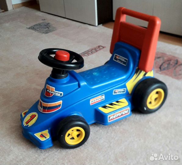 Машинка каталка Molto