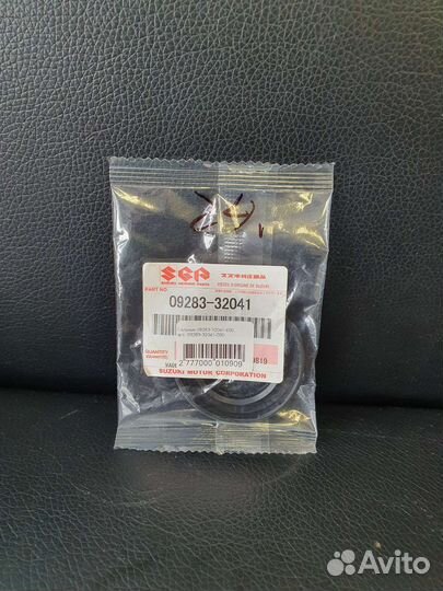Сальник распредвала Suzuki DF60/DF70 09283-32041