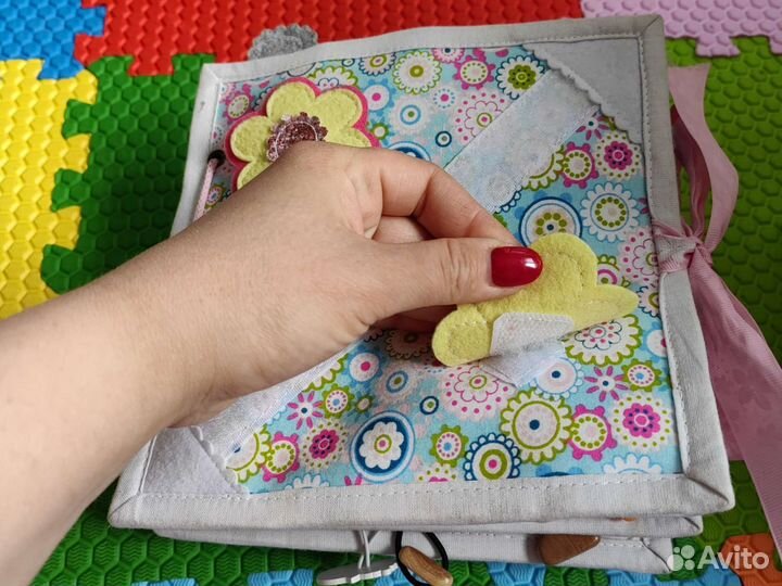 Развивающая книжка из фетра