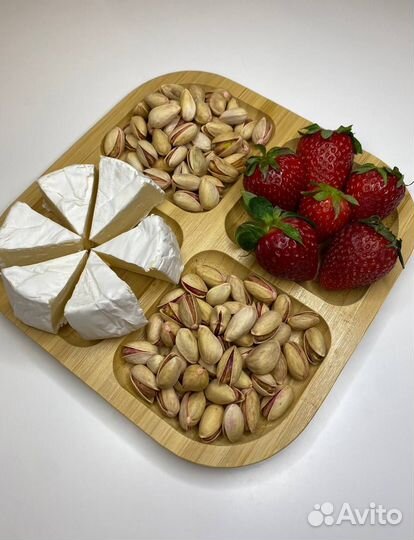 Менажница бамбуковая 4 секции