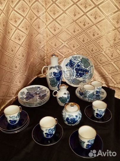Фарфоровый сервиз