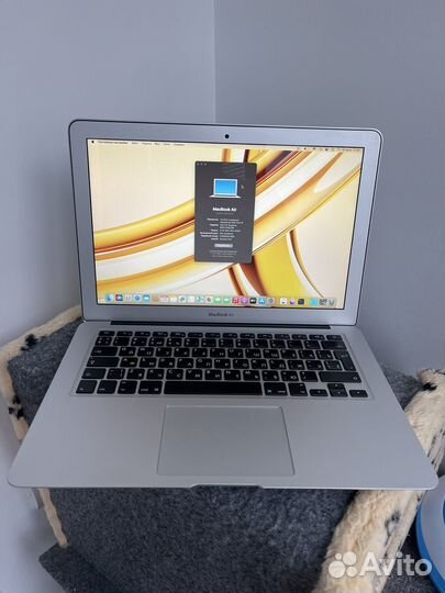 Apple MacBooc air 13 2015(2017) 8ram 256ssd идеал