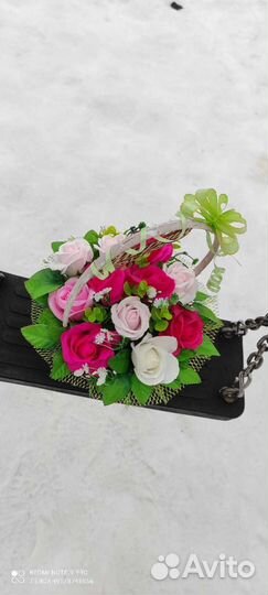 Букеты в корзине