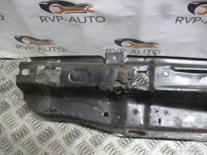 Усилитель заднего бампера Opel Vectra A 1988-1992