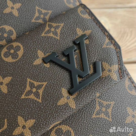 Сумка нагрудная Louis Vuitton