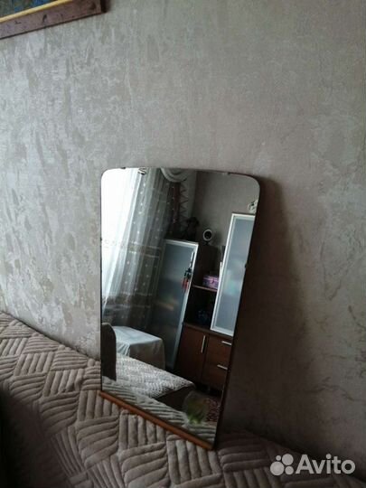 Зеркало настенное