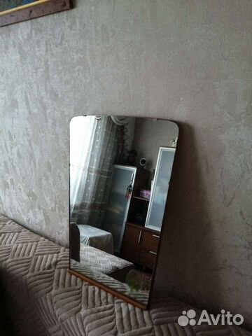 Зеркало настенное